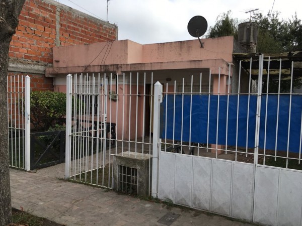 Foto Casa en Venta en Guernica, Buenos Aires - U$D 40.000 - pix13179299 - BienesOnLine